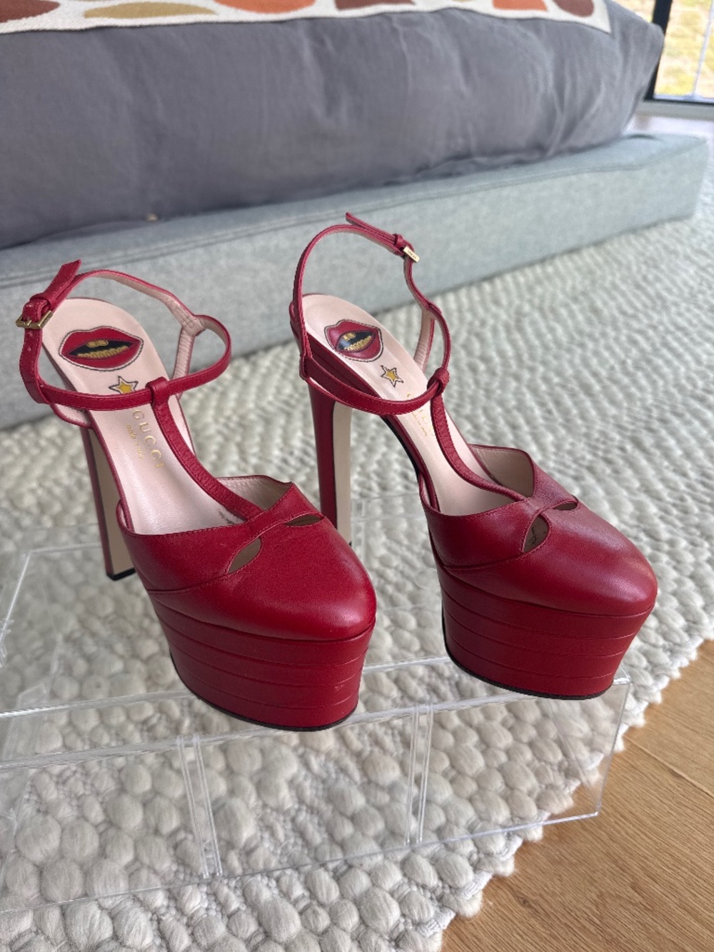Gucci pumps